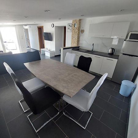 Apartman Nella บีโอกราดนาโมรู ภายนอก รูปภาพ